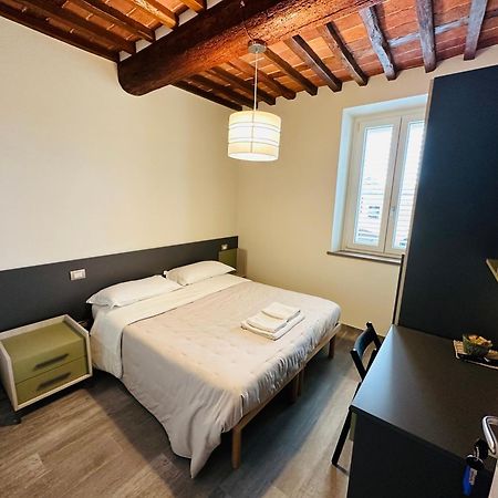 Hotel Locazione Turistica Rania à Lucques Extérieur photo