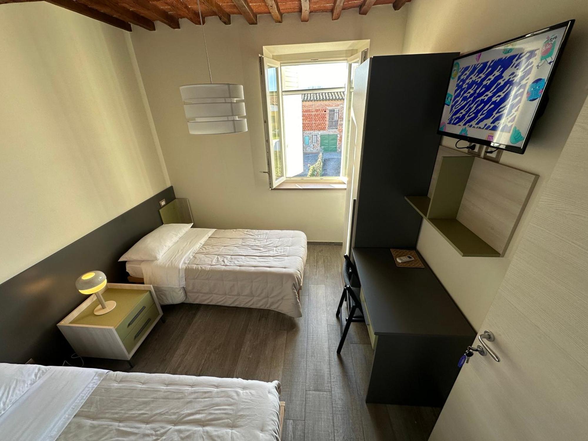 Hotel Locazione Turistica Rania à Lucques Extérieur photo